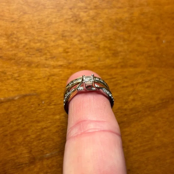 Diamond Ring Set - Picture 4 of 5